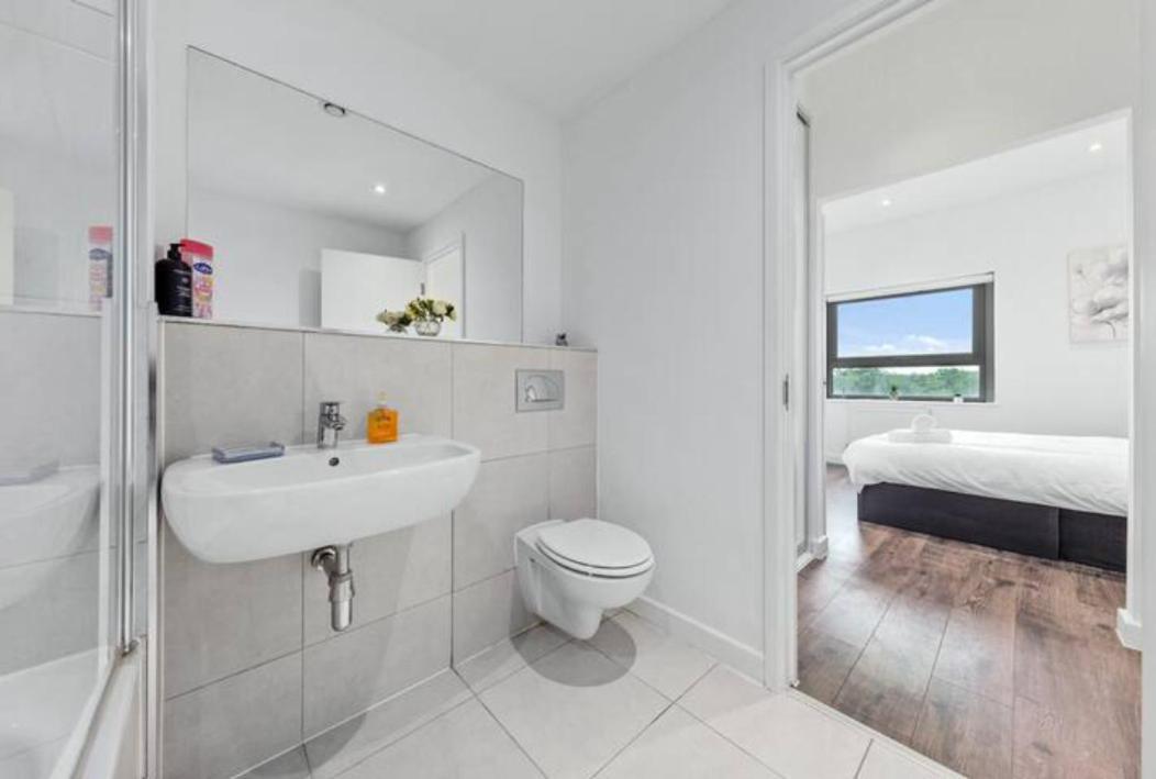 Airy 2Br Flat Delta London Dp332 Apartment ครอยดอน ภายนอก รูปภาพ