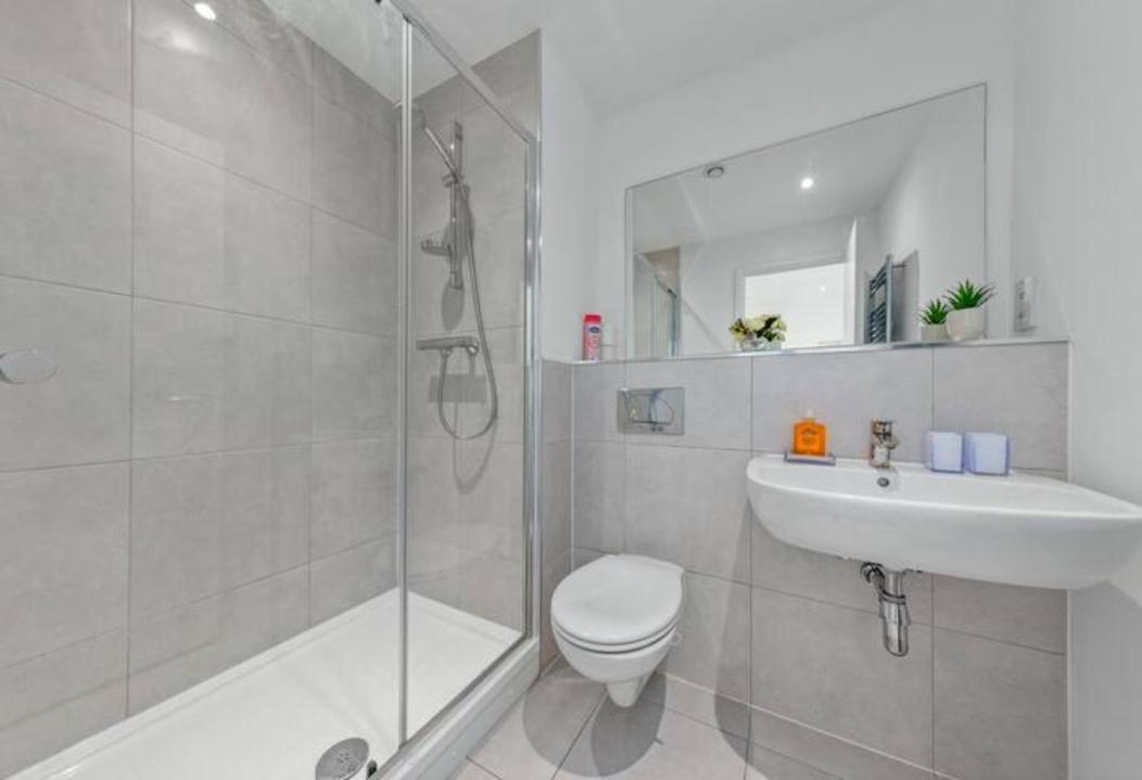Airy 2Br Flat Delta London Dp332 Apartment ครอยดอน ภายนอก รูปภาพ